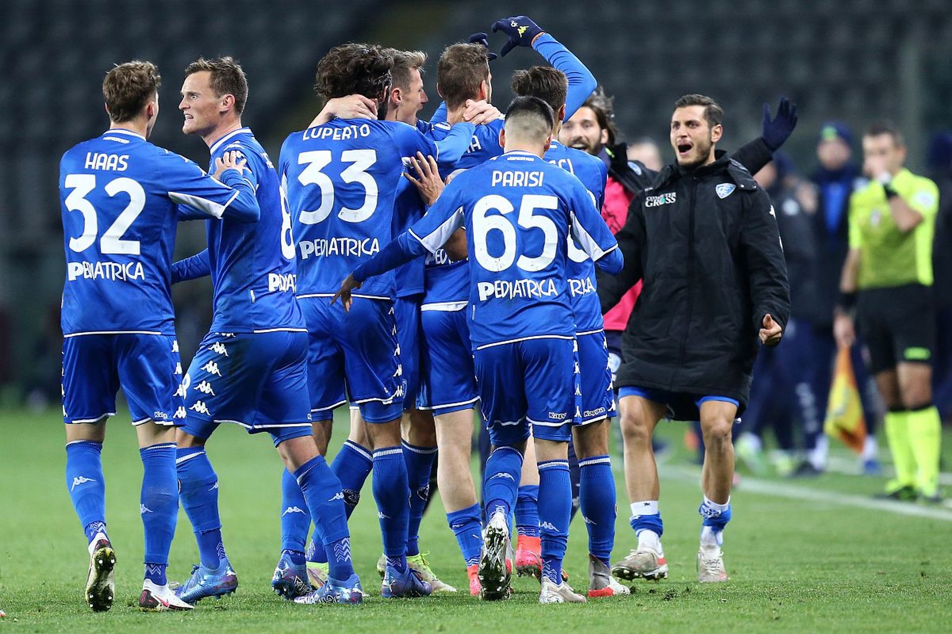 众多球迷的 众多球迷的